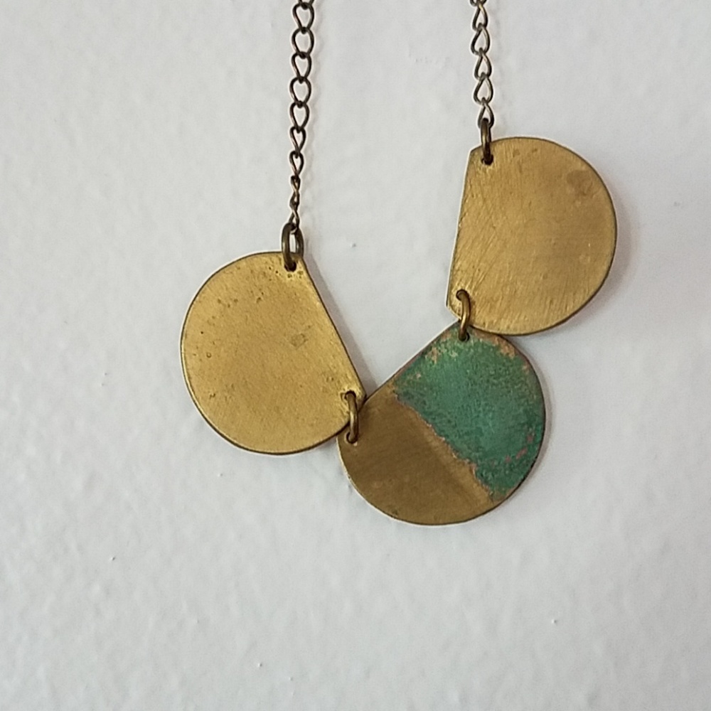 Necklace - Picture 2 of 3